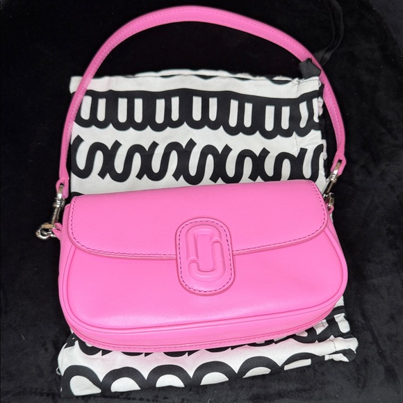 Marc Jacobs Handbags - MarcJacobs NWOT  Clove Crossbody /shoulder bag bubblegum pinks/dust bag